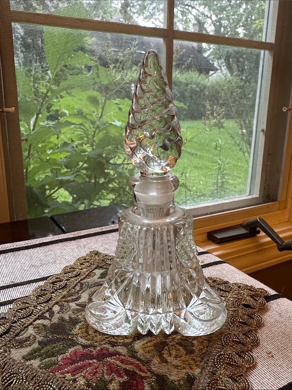 Vintage 1920s Czech Republic hand-cut crystal perfume bottle with stopper